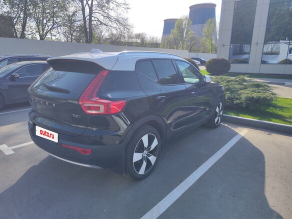 2021 Volvo XC40 I, чёрный, 3500000 рублей