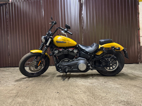 2019 Harley-Davidson Street Bob, золотистый, 960000 рублей, вид 1