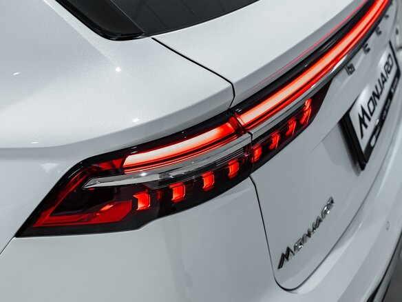 2026 Geely Monjaro I Рестайлинг, белый - вид 23
