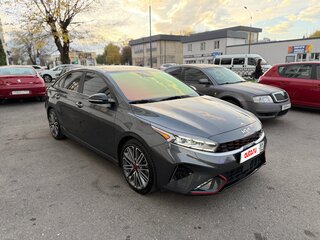 2022 Kia Forte III Рестайлинг, серый, 2300000 рублей, вид 4