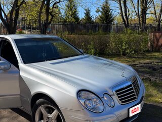2005 Mercedes-Benz E-Класс 200 III (W211, S211), серебристый, 780000 рублей, вид 3