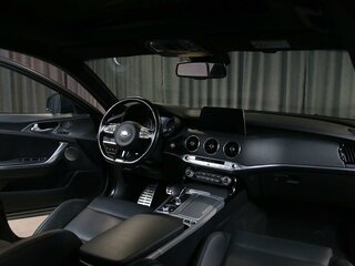 2019 Kia Stinger I, серебристый, 2499000 рублей, вид 5