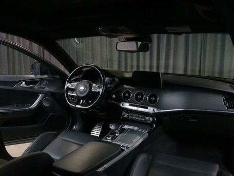 2019 Kia Stinger I, серебристый, 2449000 рублей, вид 5
