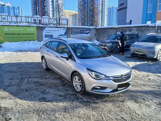 2017 Opel Astra K, серебристый, 1126707 рублей, вид 3