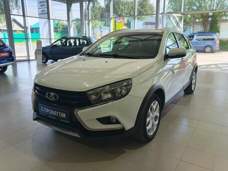 2018 Lada (ВАЗ) Vesta SW I, белый, 920000 рублей, вид 1