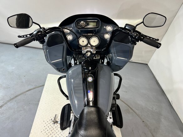 2012 Harley-Davidson Road Glide, серебристый, 760000 рублей - вид 21