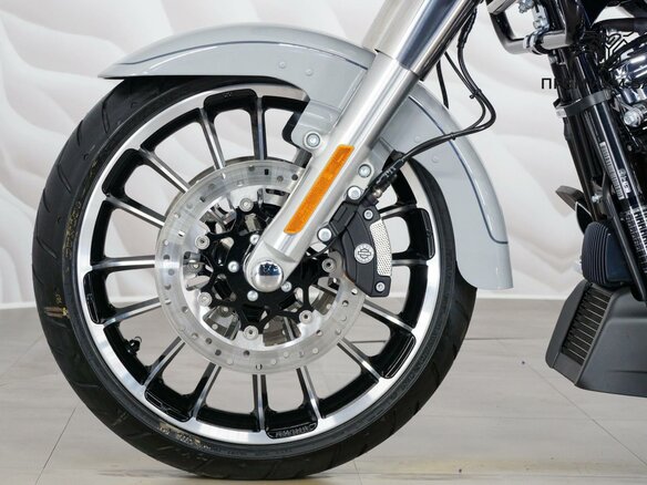 2023 Harley-Davidson Road Glide 3, серый, 4599000 рублей - вид 11