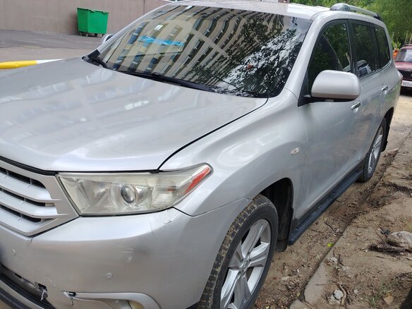 2012 Toyota Highlander II (XU40) Рестайлинг, серебристый, 2000000 рублей - вид 2