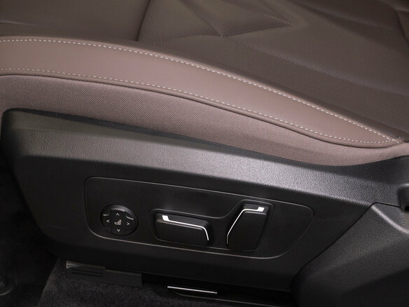 2026 BMW X3 Long 30L xDrive IV (G45/G48), чёрный, 7090000 рублей - вид 16