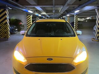 2016 Ford Focus III Рестайлинг, жёлтый, 750000 рублей, вид 3