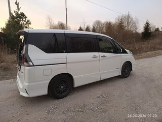 2019 Nissan Serena V (C27) Рестайлинг, белый, 2104000 рублей, вид 4
