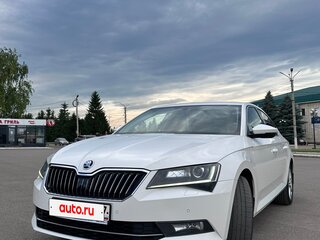 2016 Skoda Superb III, белый, 1550000 рублей, вид 1