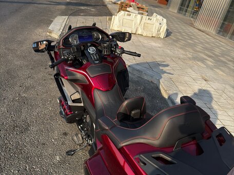 2019 Honda GL 1800 Gold Wing, красный, 3200000 рублей, вид 4
