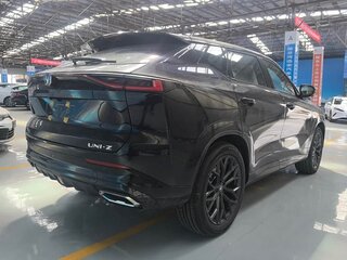 2026 Changan UNI-Z, чёрный, 2170000 рублей, вид 4