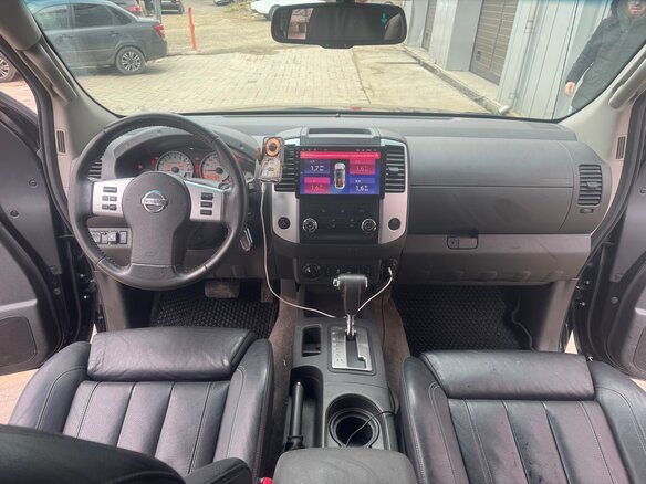 2015 Nissan Xterra II Рестайлинг, чёрный, 2400000 рублей - вид 6