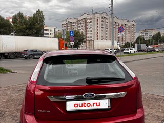 2008 Ford Focus II Рестайлинг, красный, 610000 рублей, вид 4