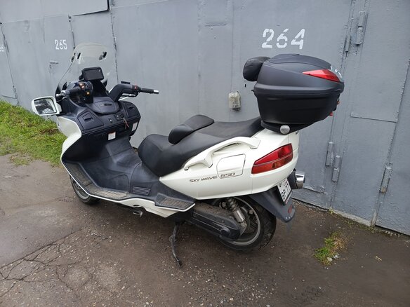 2011 Suzuki Burgman (SkyWave) 650, белый, 420500 рублей - вид 5