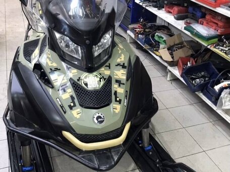 2015 BRP Lynx 69 Yeti Army, зелёный, 1100000 рублей, вид 2