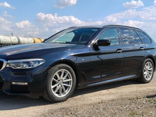 2018 BMW 5 серии 525d VII (G30/G31/G38), чёрный, 2850000 рублей, вид 3