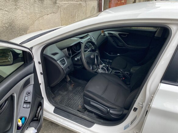 2014 Hyundai Elantra V (MD) Рестайлинг, белый, 900000 рублей - вид 4