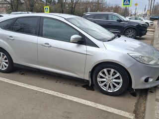 2012 Ford Focus III, серебристый, 700000 рублей, вид 4