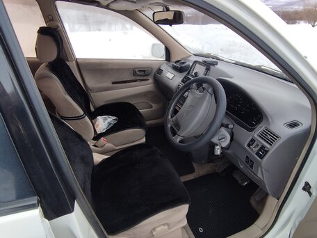 1999 Toyota Gaia, белый, 399000 рублей, вид 5