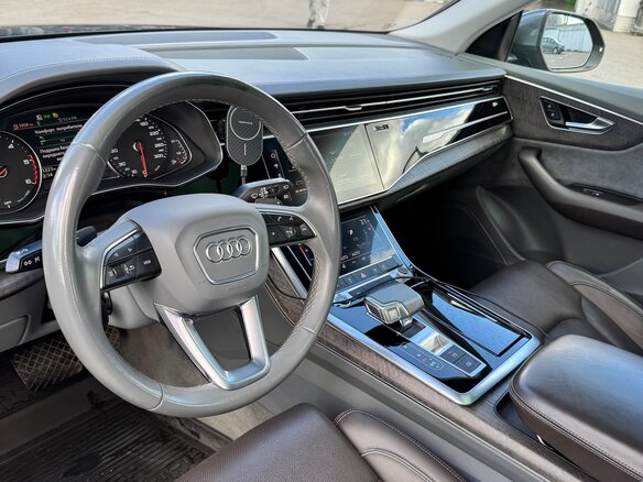 2021 Audi Q8 45 TDI I (4M), серый, 6300000 рублей - вид 9