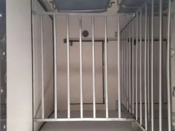 2009 Iveco Daily, белый, 1600000 рублей - вид 17