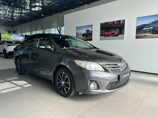 2010 Toyota Corolla X (E140, E150) Рестайлинг, серый, 850000 рублей, вид 3