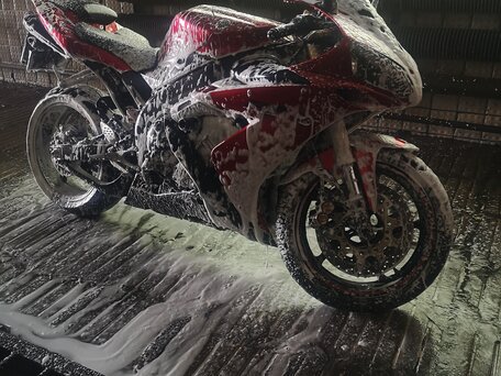 2005 Yamaha YZF-R1, красный, 595000 рублей, вид 5