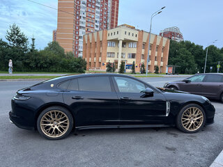 2021 Porsche Panamera 4 Executive II Рестайлинг, чёрный, 9100000 рублей, вид 3