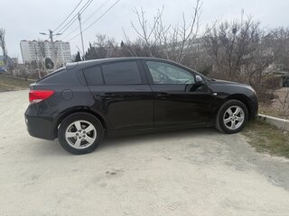 2012 Chevrolet Cruze I, чёрный, 700000 рублей, вид 2