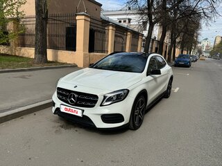 2017 Mercedes-Benz GLA 250 I (X156) Рестайлинг, белый, 2590000 рублей, вид 1