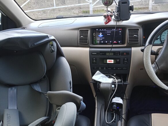 2002 Toyota Corolla Fielder IX (E120, E130), белый, 550000 рублей - вид 9