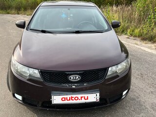 2009 Kia Cerato 5-speed II, красный, 480000 рублей, вид 3