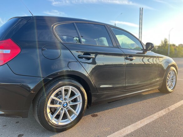 2010 BMW 1 серии 116i I (E81/E82/E87/E88) Рестайлинг, чёрный, 690000 рублей - вид 6