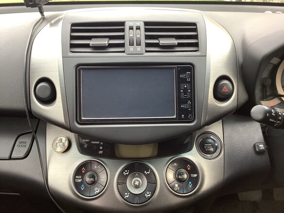2011 Toyota Vanguard, серый, 1300000 рублей - вид 12