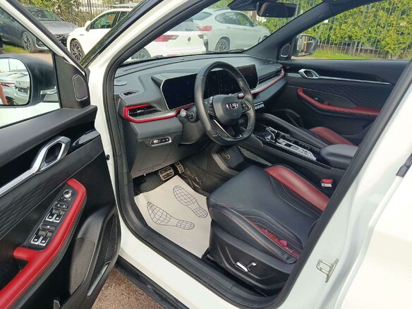 2024 Geely Coolray I Рестайлинг, белый, 1775000 рублей - вид 8