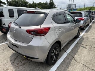 2023 Mazda 2 III (DJ) Рестайлинг 2, серебристый, 888776 рублей, вид 3