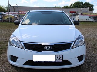 2011 Kia Ceed I Рестайлинг, белый, 795000 рублей, вид 2