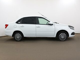 2023 Lada (ВАЗ) Granta I Рестайлинг, белый, 690000 рублей, вид 3