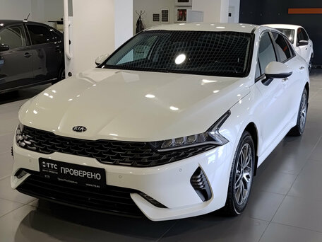 Kia K5 III