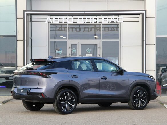 2026 Omoda C5 II, серый, 2779000 рублей - вид 2