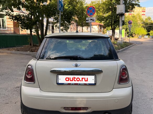 2012 Mini Hatch One II (R56) Рестайлинг, белый, 600000 рублей - вид 3
