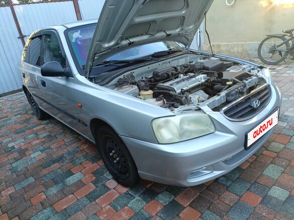 2004 Hyundai Accent ТагАЗ II, серебристый, 330000 рублей - вид 10