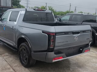 2026 Nissan Frontier Pro, серый, 5850000 рублей, вид 4