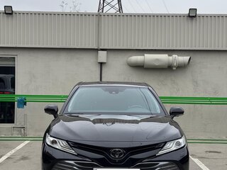 2020 Toyota Camry VIII (XV70), чёрный, 3050000 рублей, вид 1