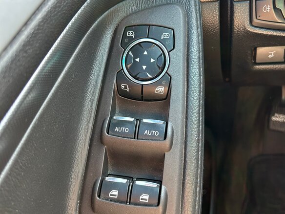 2014 Ford Explorer Sport V, белый, 1850000 рублей - вид 11