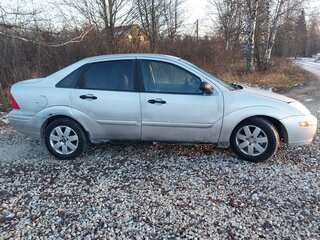 2000 Ford Focus I (North America), серебристый, 160000 рублей, вид 3