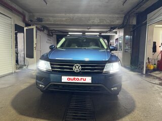 2020 Volkswagen Tiguan Allspace II, синий, 2900000 рублей, вид 1